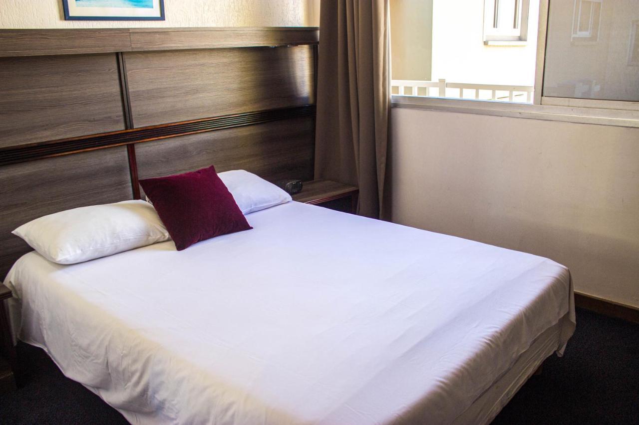 נומיאה Hotel Le Paris מראה חיצוני תמונה