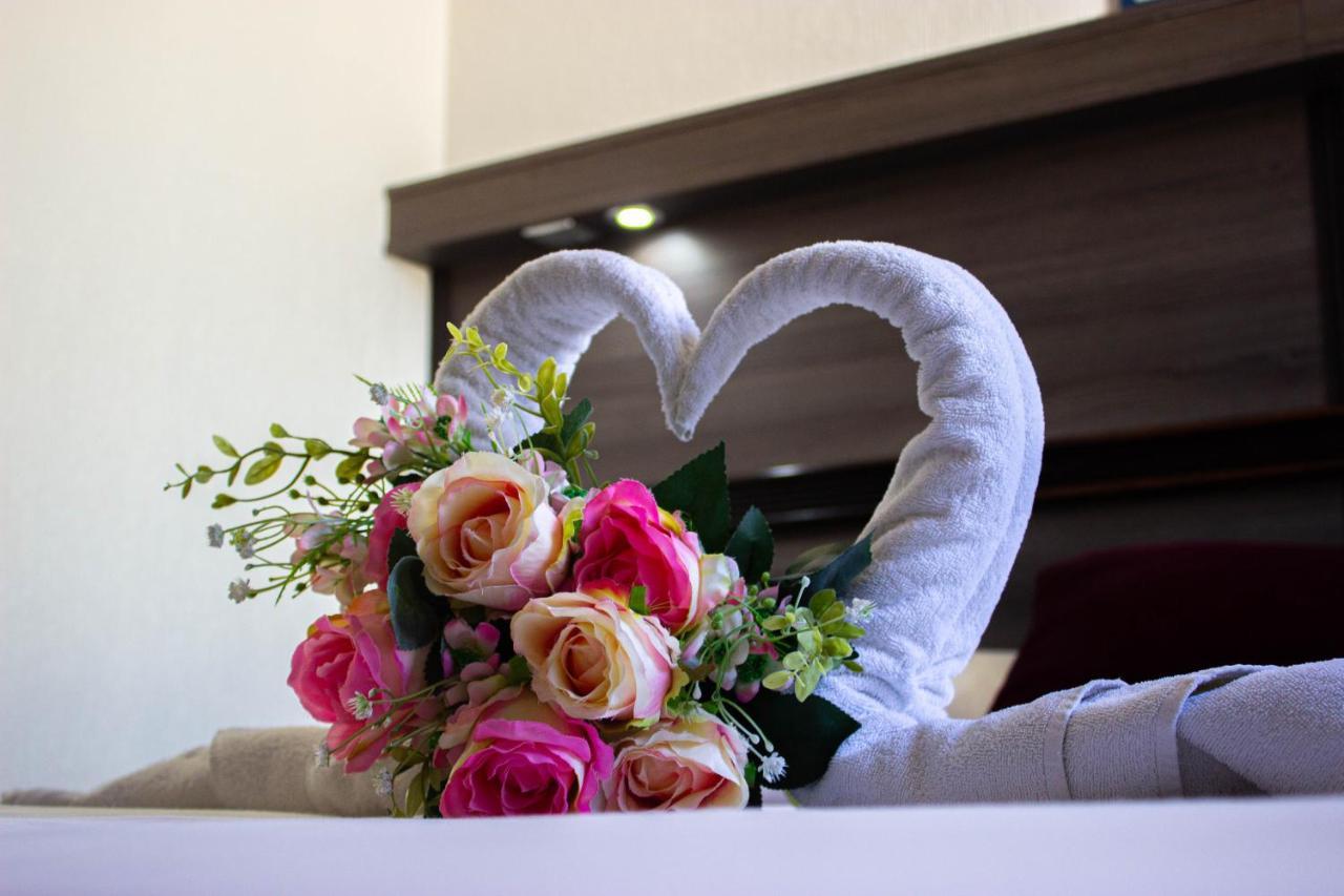 נומיאה Hotel Le Paris מראה חיצוני תמונה